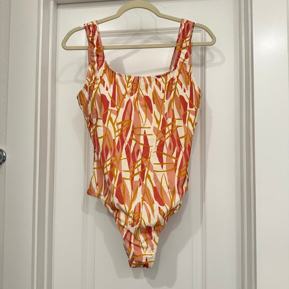 NWT Diarrablu Leila Swimsuit in Blossom Rose Size XL - Picture 1 of 7